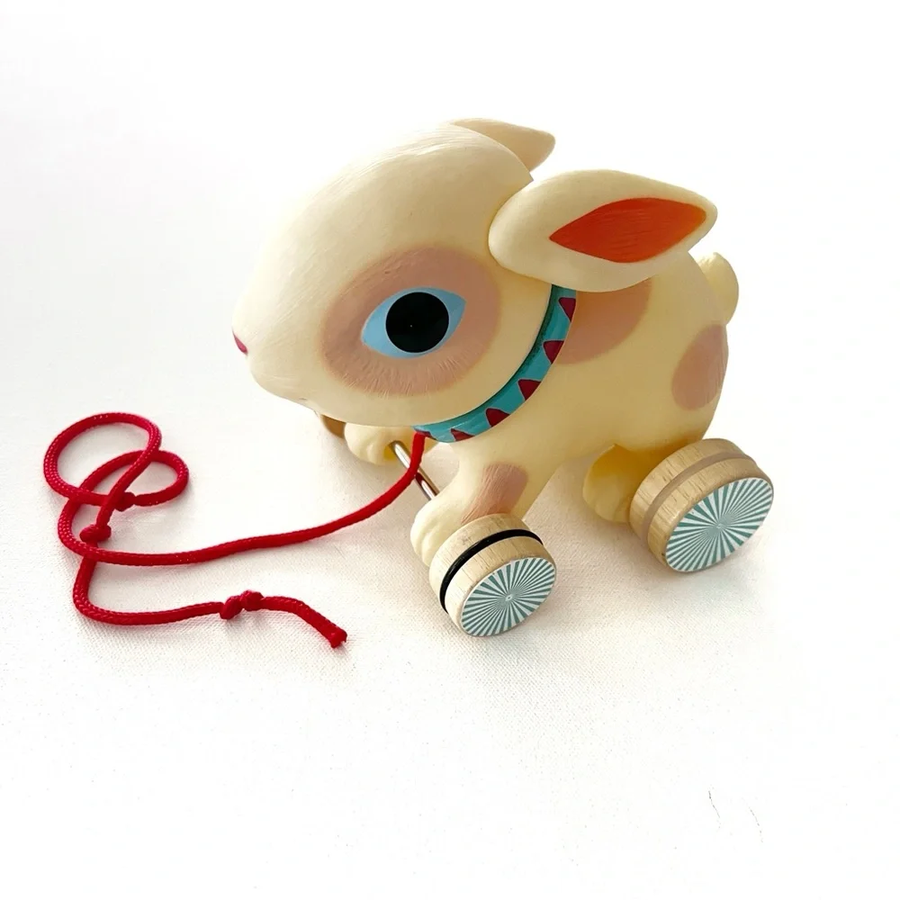 Djeco pull along